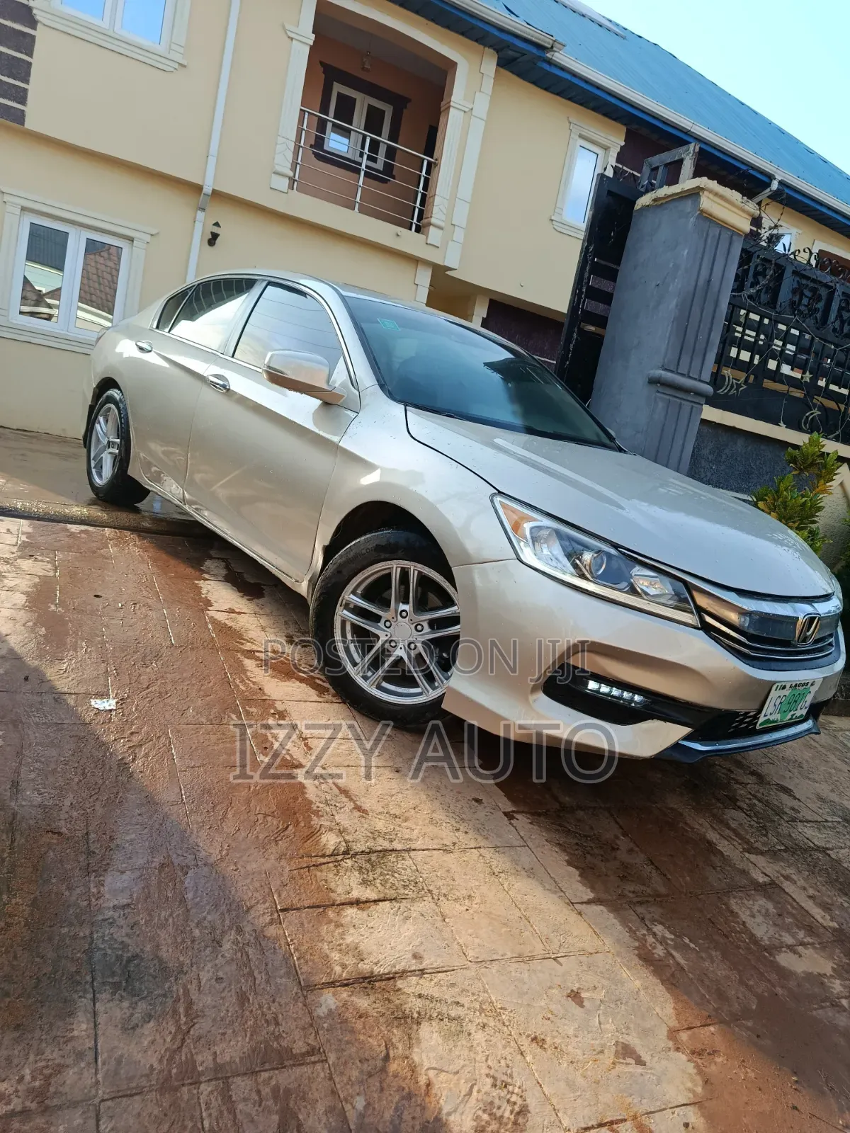 Honda Accord EX-L 4dr Sedan FWD (2.4L 4cyl 2A) 2013 Gold
