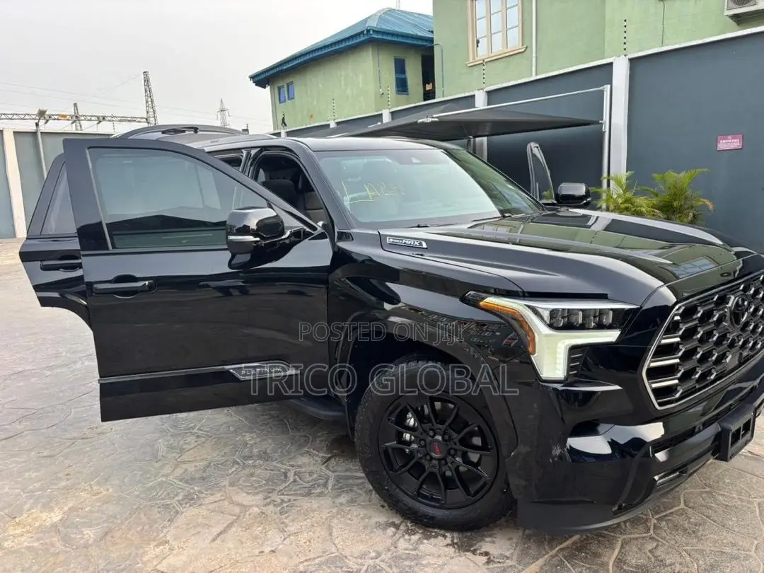 Toyota Sequoia Platinum 4WD 2025 Black