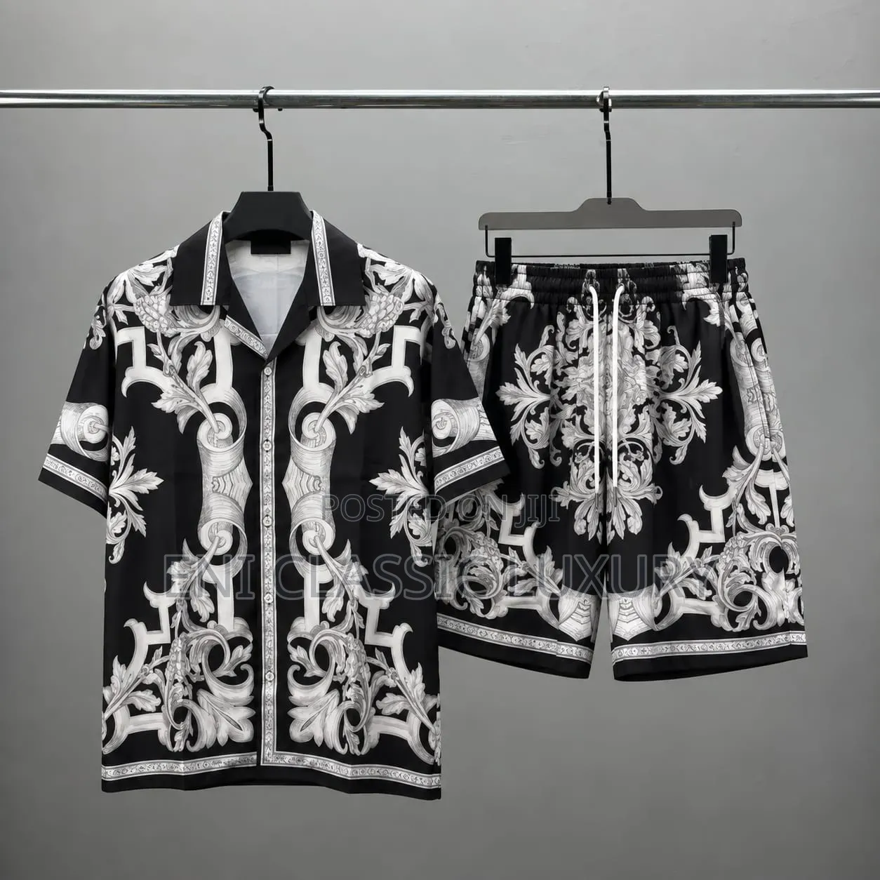 Louis Vuitton Luxury Men's Two PC Best Quality Well Branded
