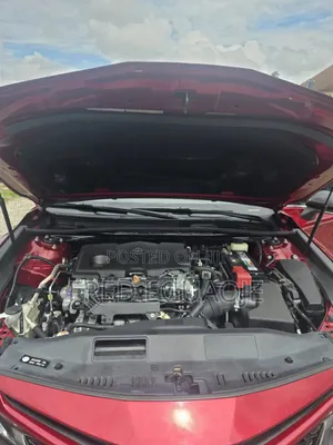 Toyota Camry SE FWD (2.5L 4cyl 8AM) 2018 Red