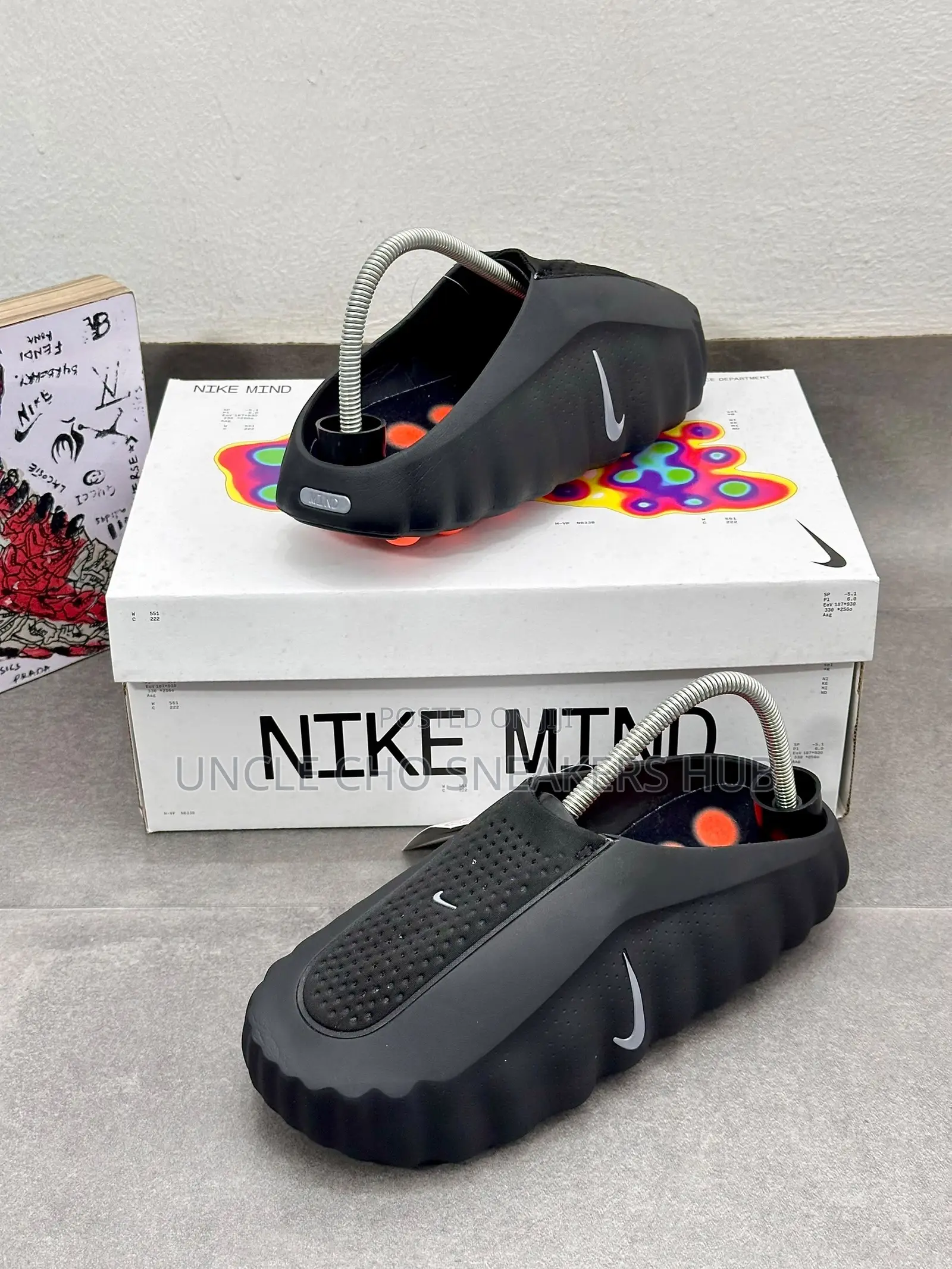 Nike Mind 001