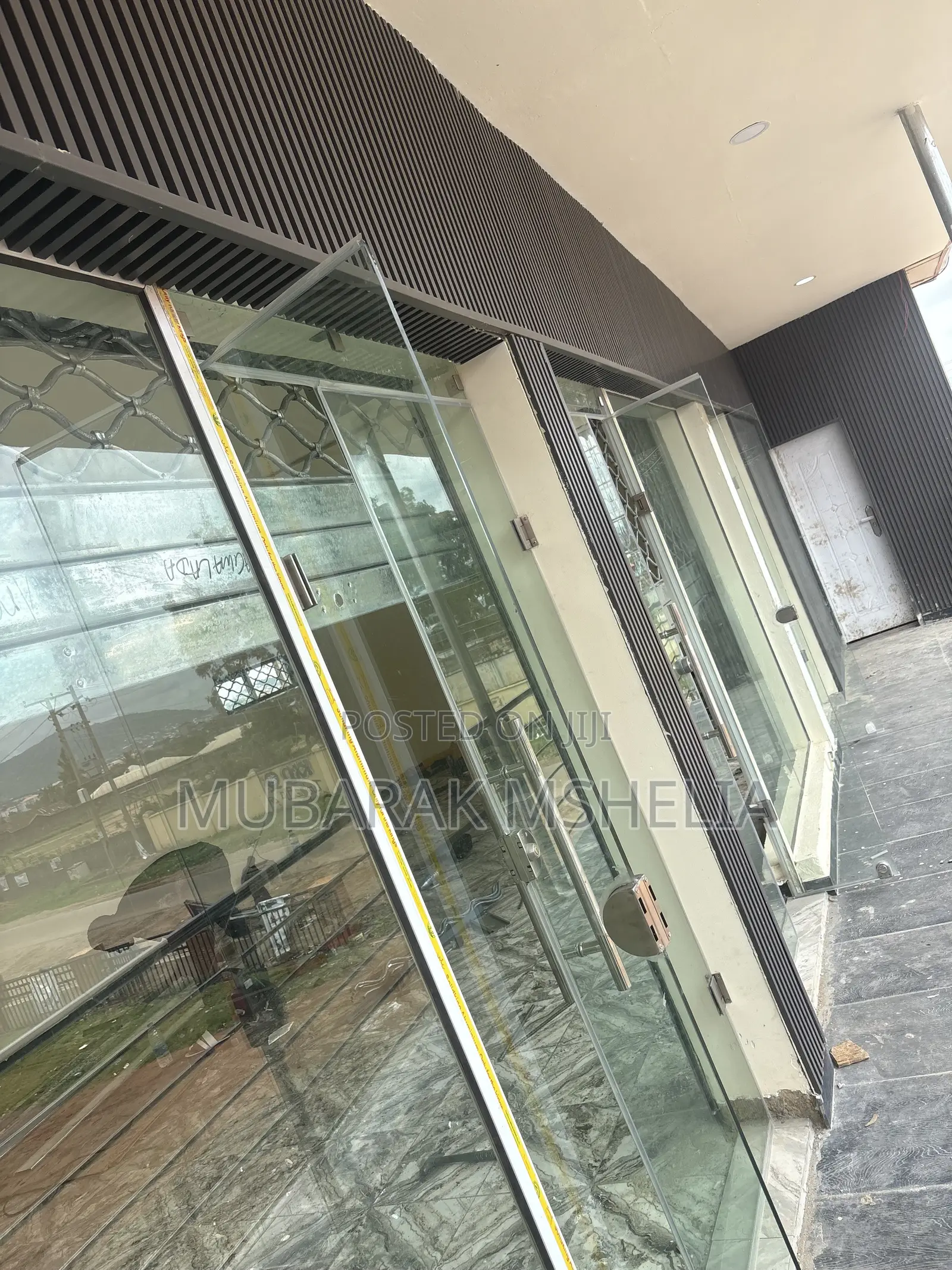 A Massive Shop for Rent