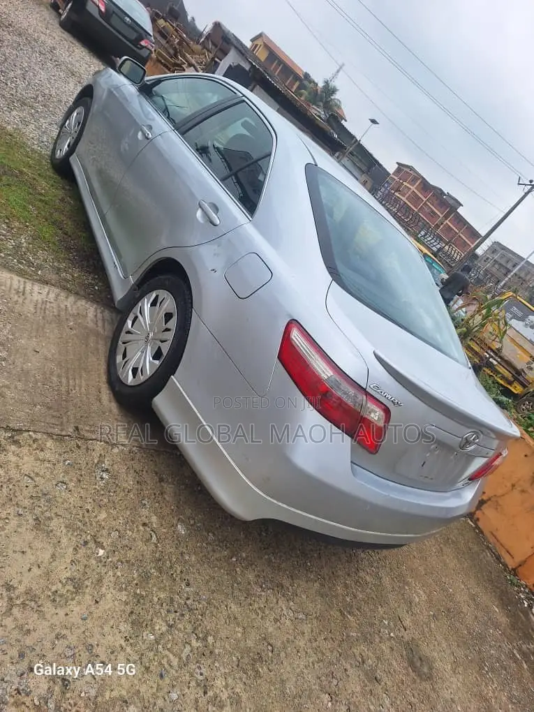 Toyota Camry 2.4 SE Automatic 2008 Silver