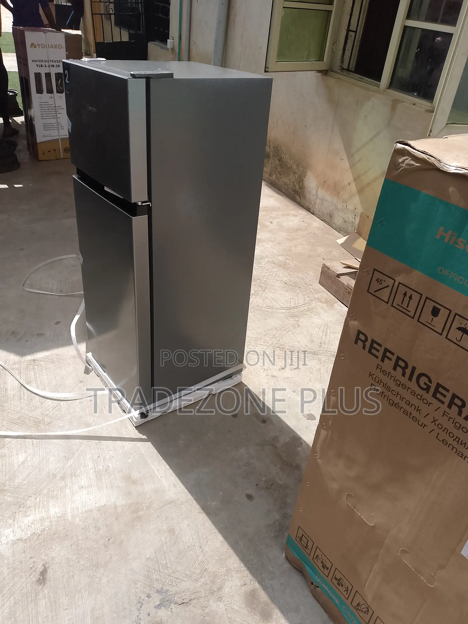 Hisense 124L Refrigerator – Home Office Use