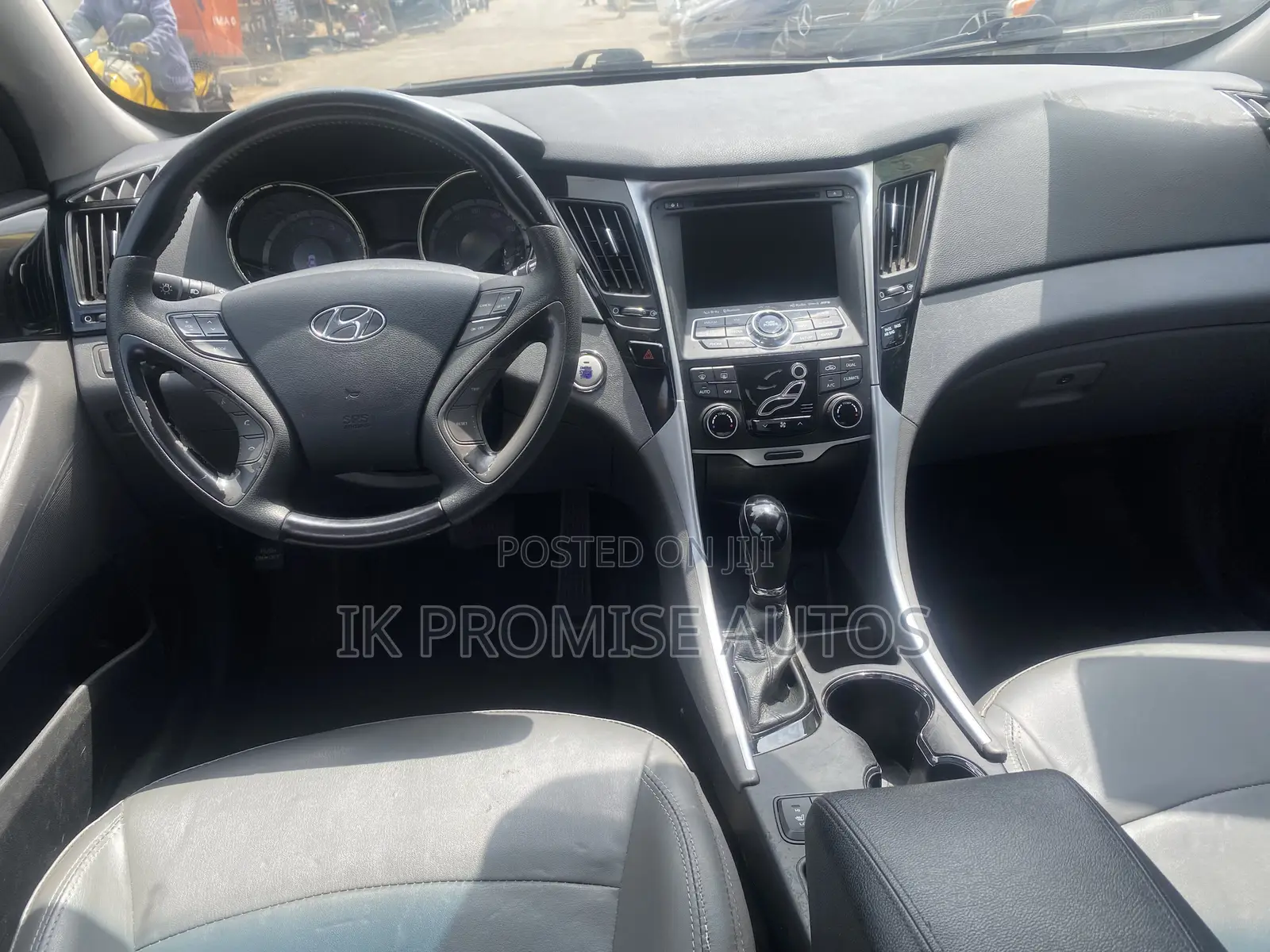 Hyundai Sonata Limited Sedan FWD (2.4L 4cyl 6A) 2013 Silver