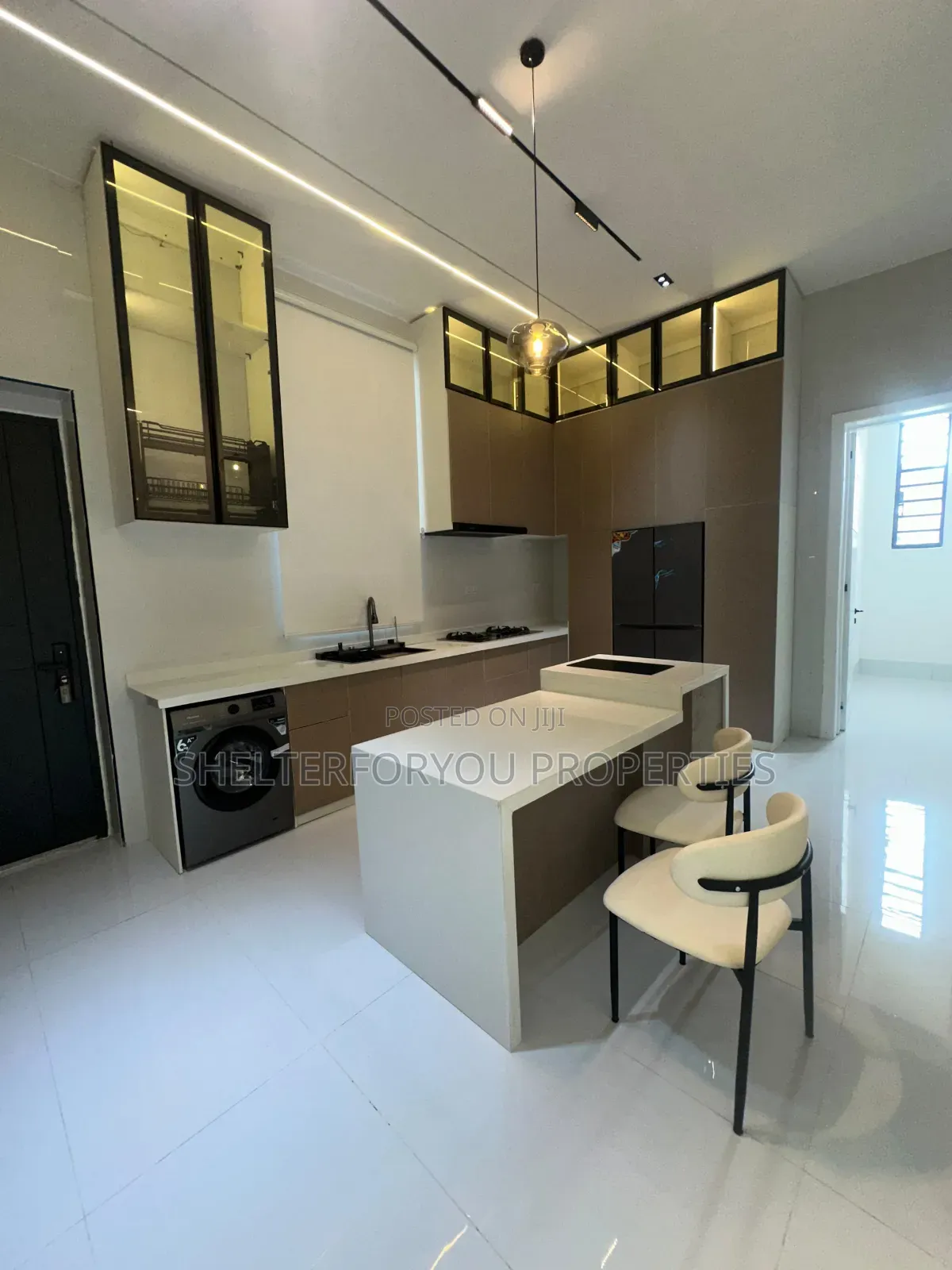 5bdrm Duplex in Lekki Expressway for sale