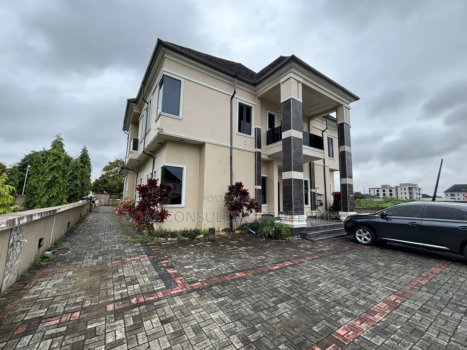 6bdrm Duplex in Emerald Estate, VGC / Ajah for rent
