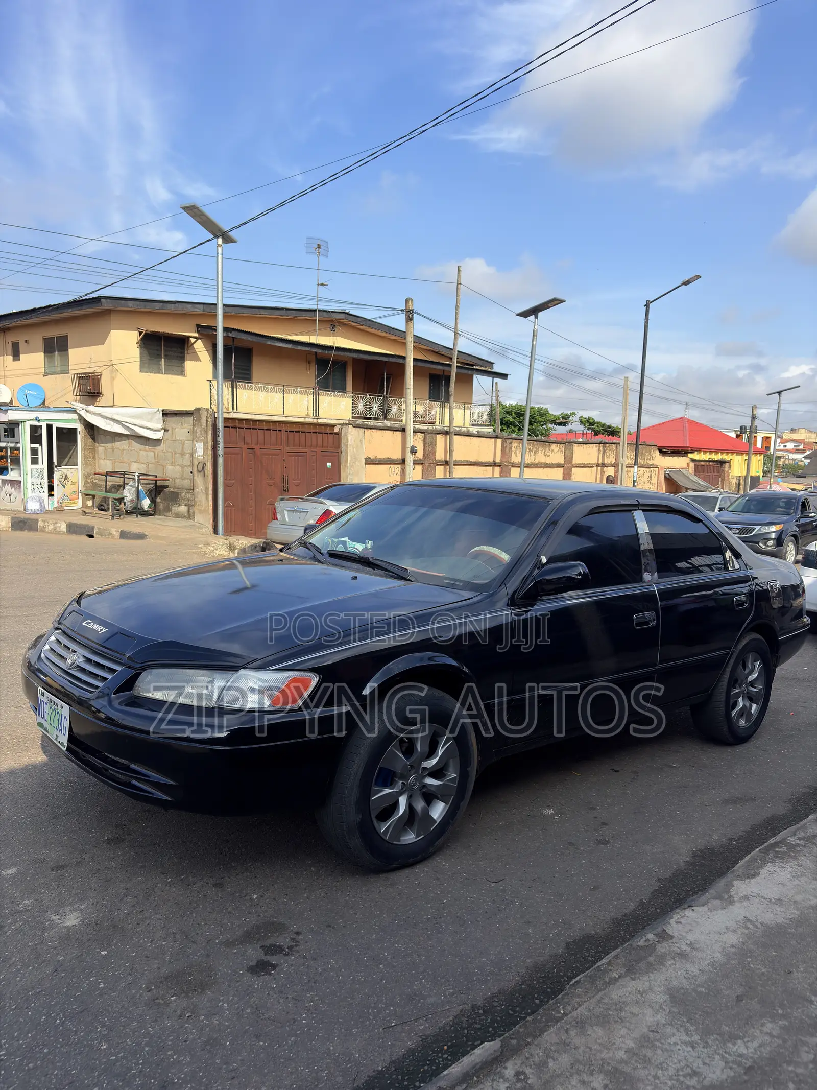 Toyota Camry LE 4dr Sedan (2.4L 4cyl 5M) 2002 Black