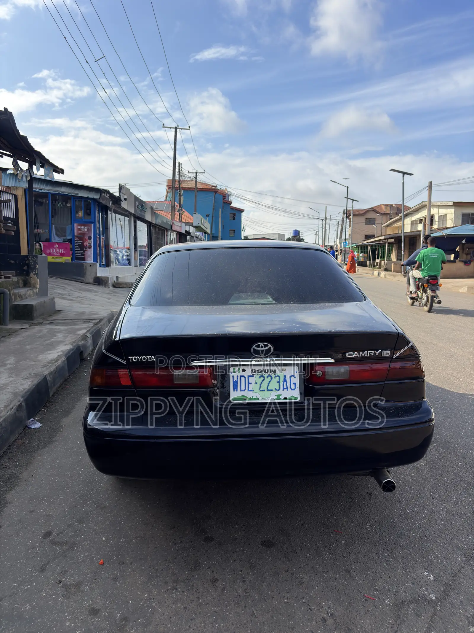Toyota Camry LE 4dr Sedan (2.4L 4cyl 5M) 2002 Black