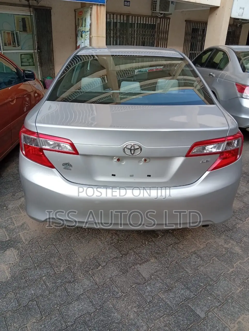 Toyota Camry LE 4dr Sedan (2.5L 4cyl 6A) 2012 Silver