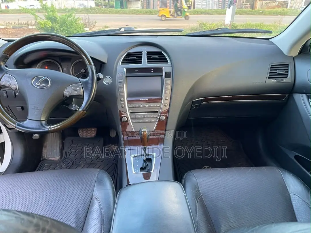Lexus ES 350 2011 White