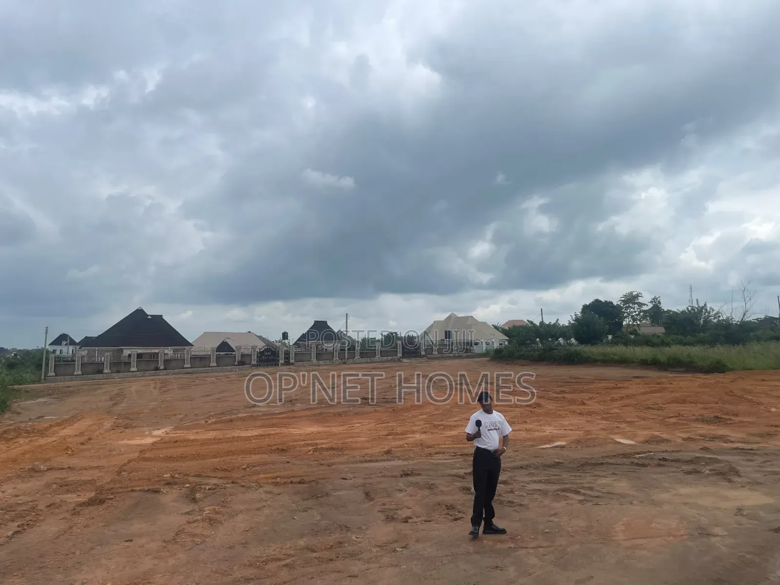 5 Plots of Land Is Available