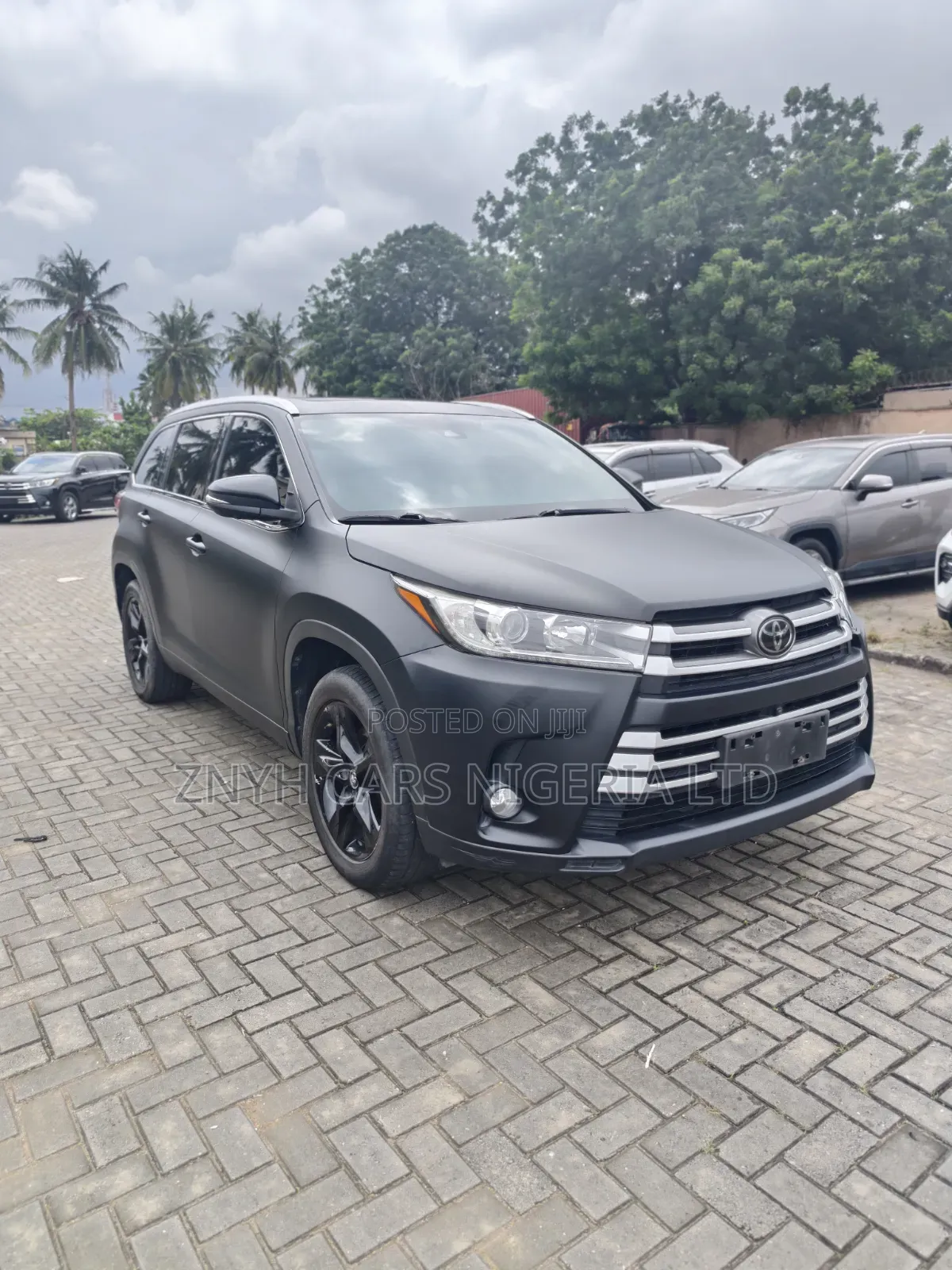 Toyota Highlander SE 2019 Black