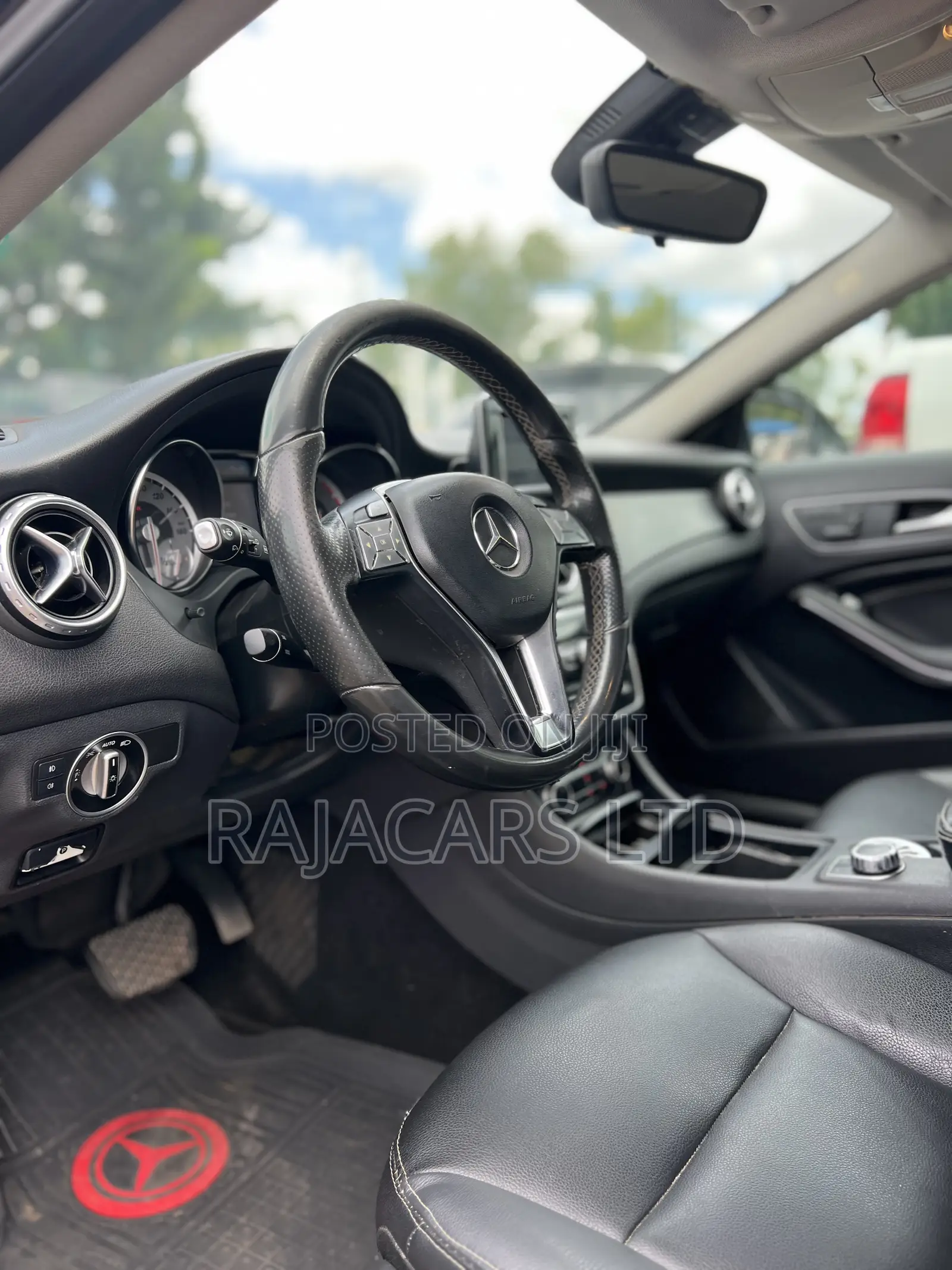 Mercedes-Benz GLA 250 2015 Black