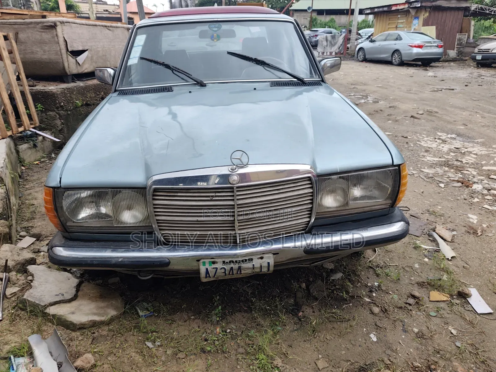 Mercedes-Benz 230E 1982 Gray