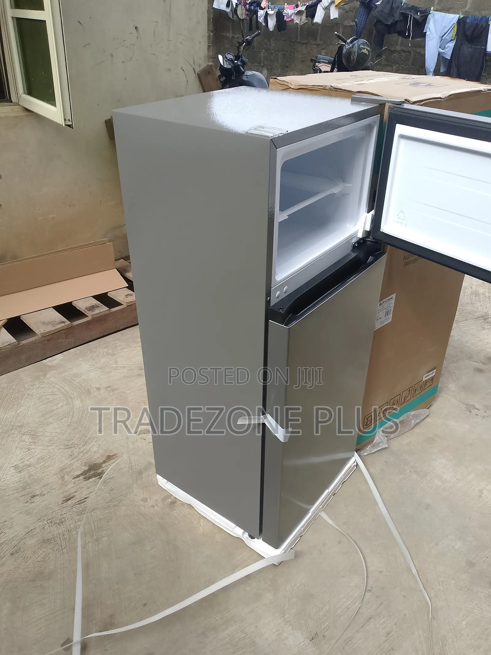 124L Hisense Refrigerator – Great Kitchen Addition