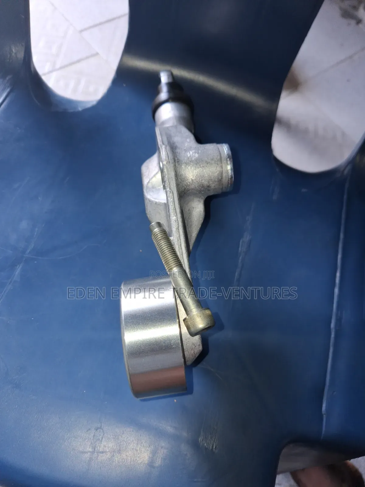 Heavy-Duty Adjuster Roller With Bolt Honda Civic 2006-2015