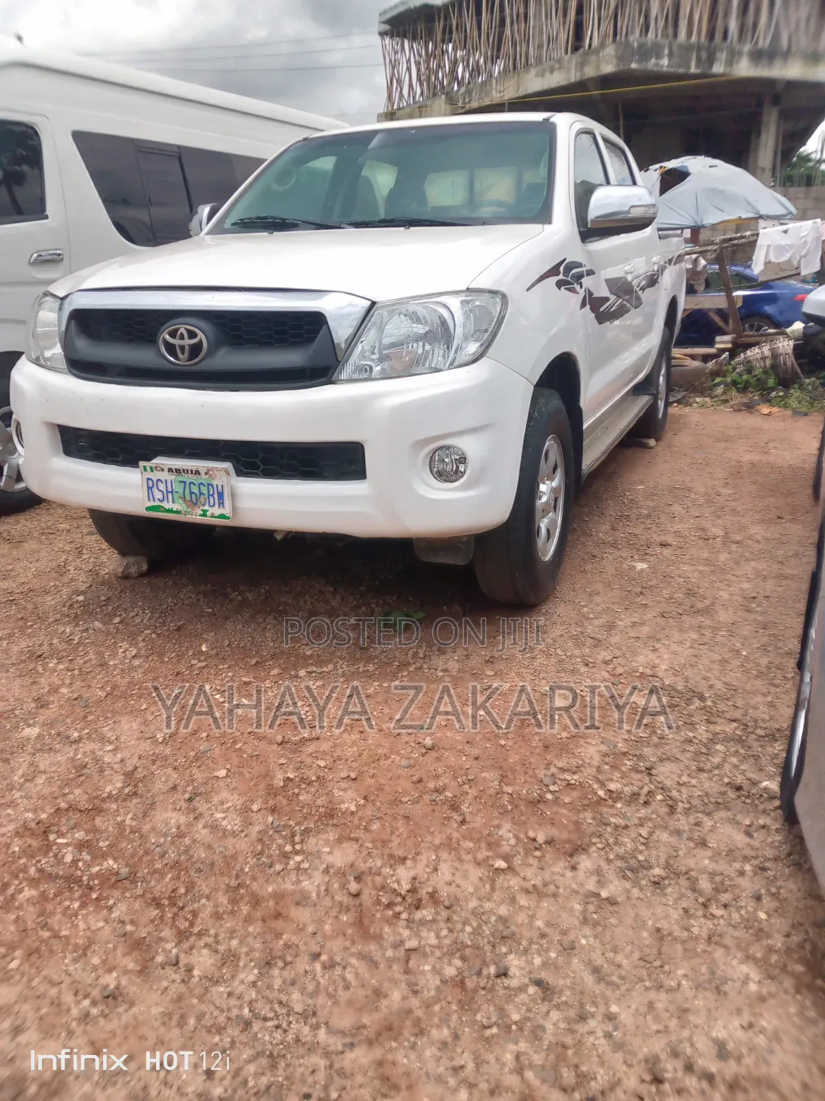 Toyota Hilux 2010 White
