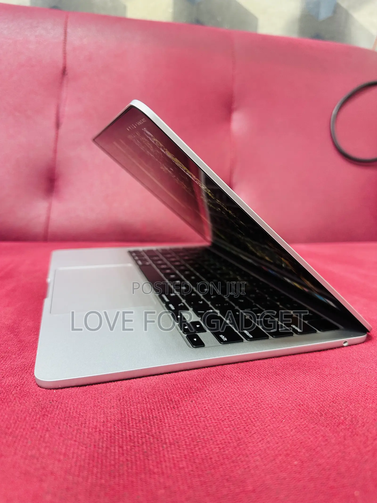 Laptop Apple MacBook Air 2022 M2 8GB Apple M2 SSD 256GB