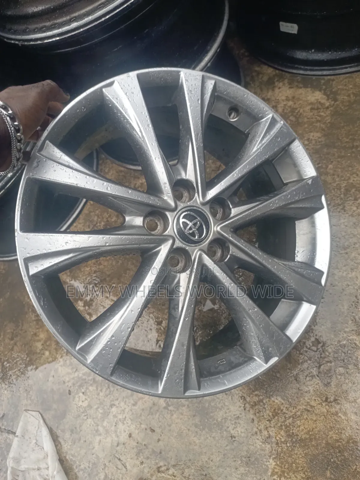 18inches for Toyota Rav4 Grey Color Available in Stock