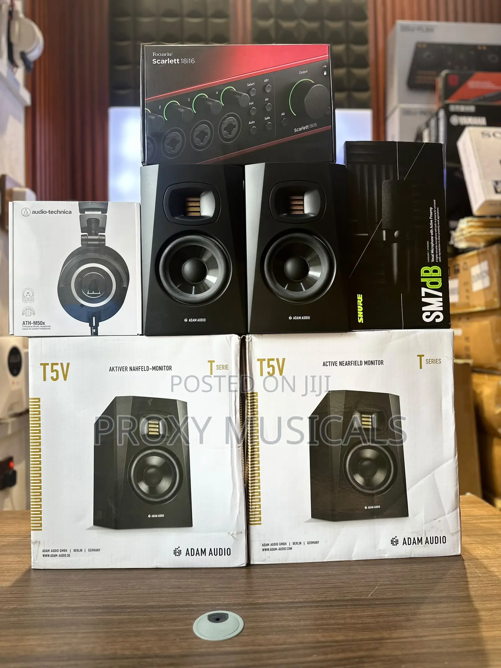 Scarlett 18i16 4th Gen, Shure Sm7db, Adam Audio T5v Ath-M50x