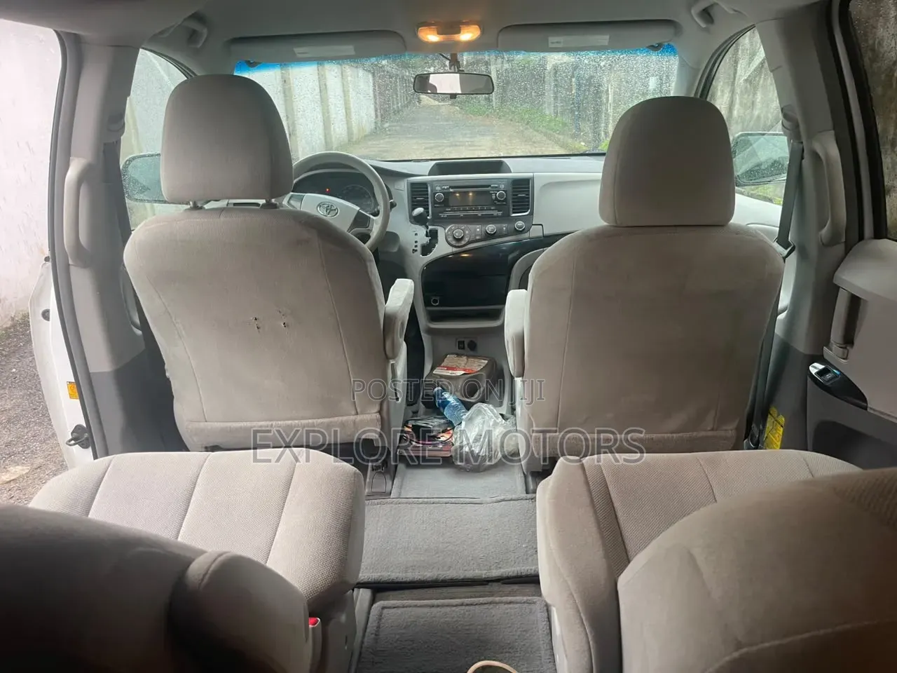 Toyota Sienna 2012 White