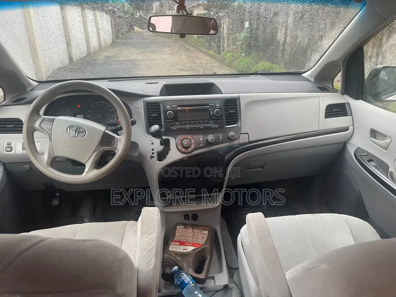 Toyota Sienna 2012 White