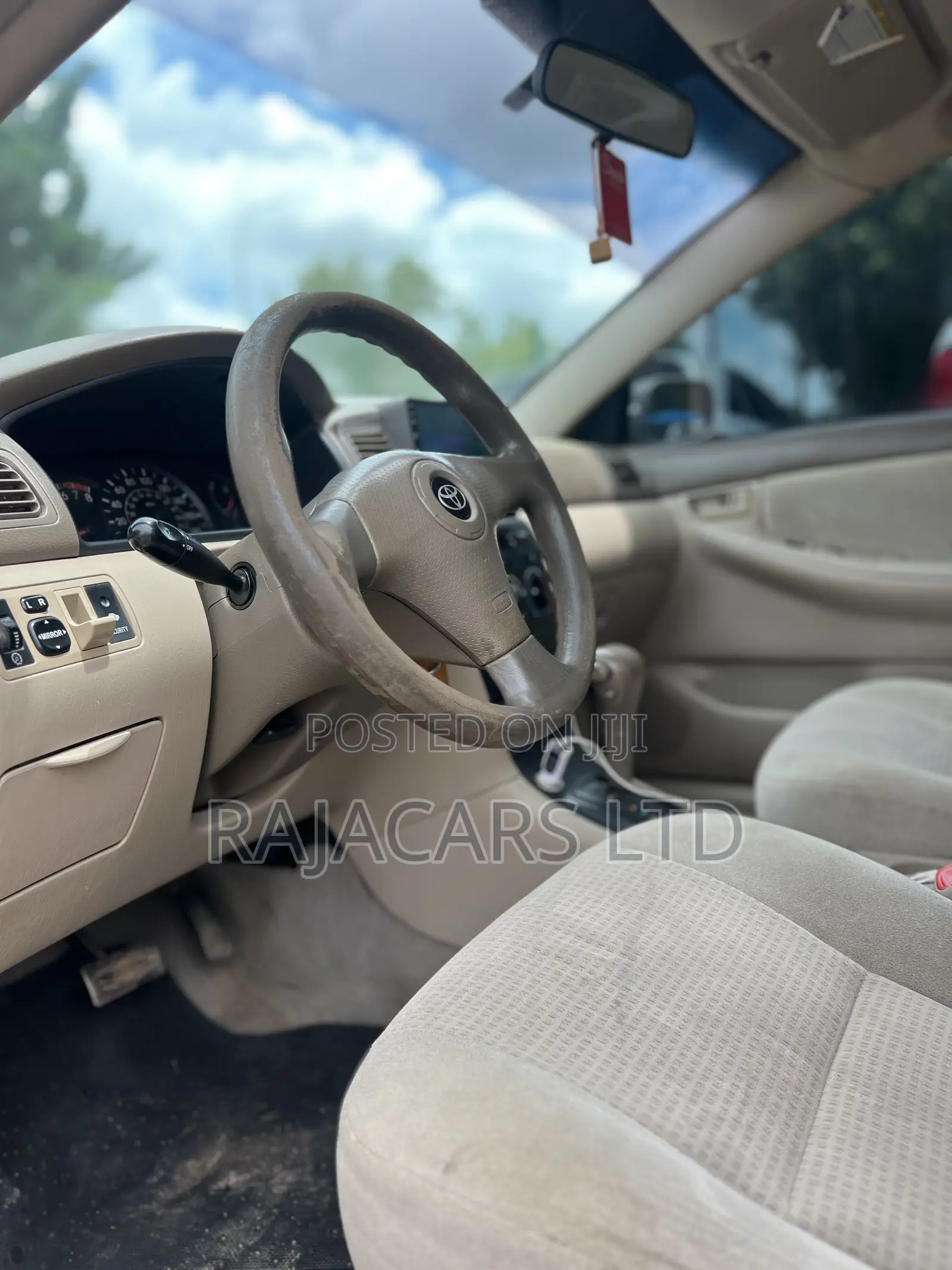 Toyota Corolla LE 2007 Gold