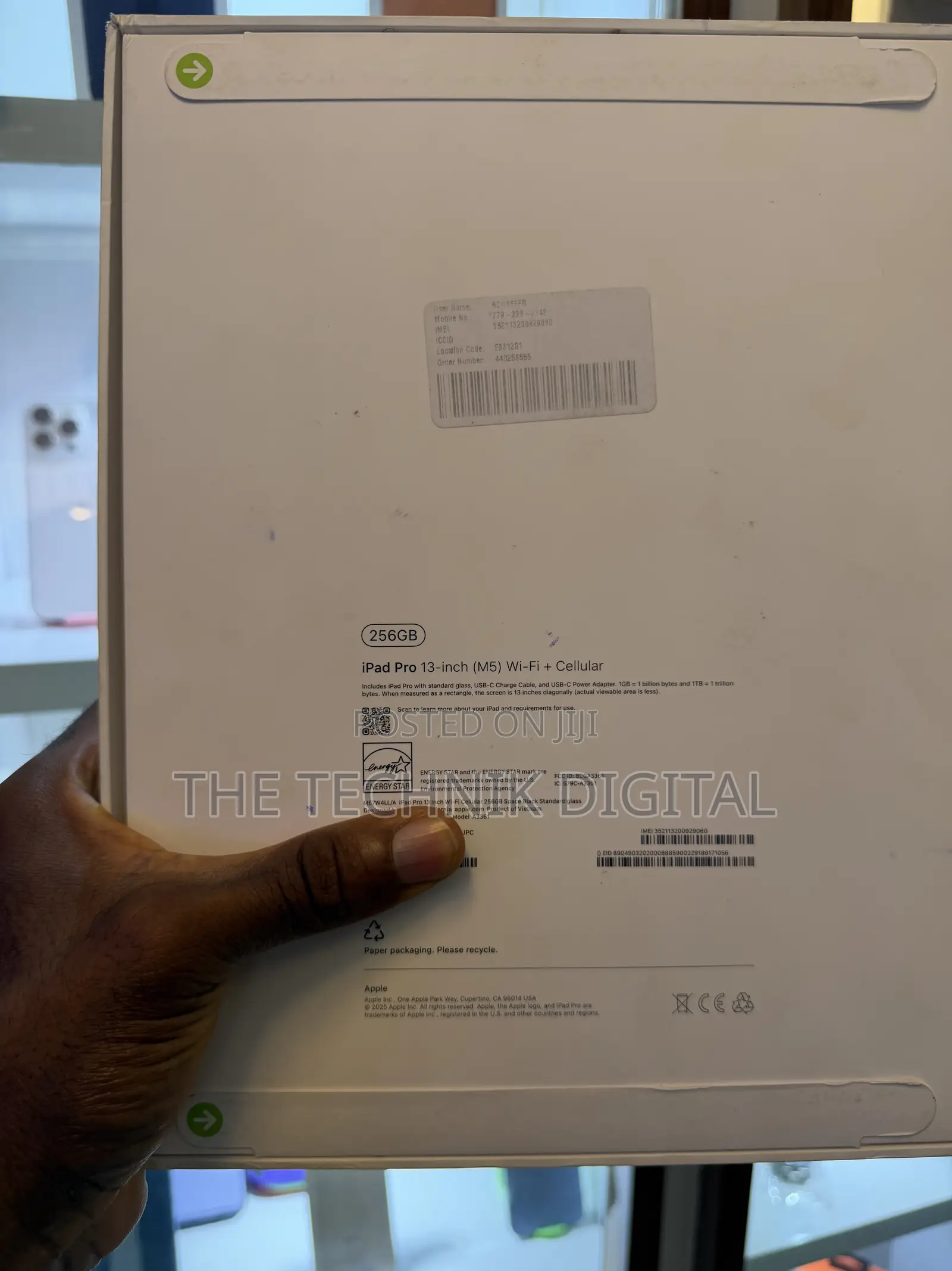 New Apple iPad Pro 13 (2025) 256 GB Black