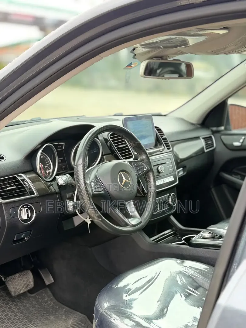 Mercedes-Benz GLE-Class 2016 Gray