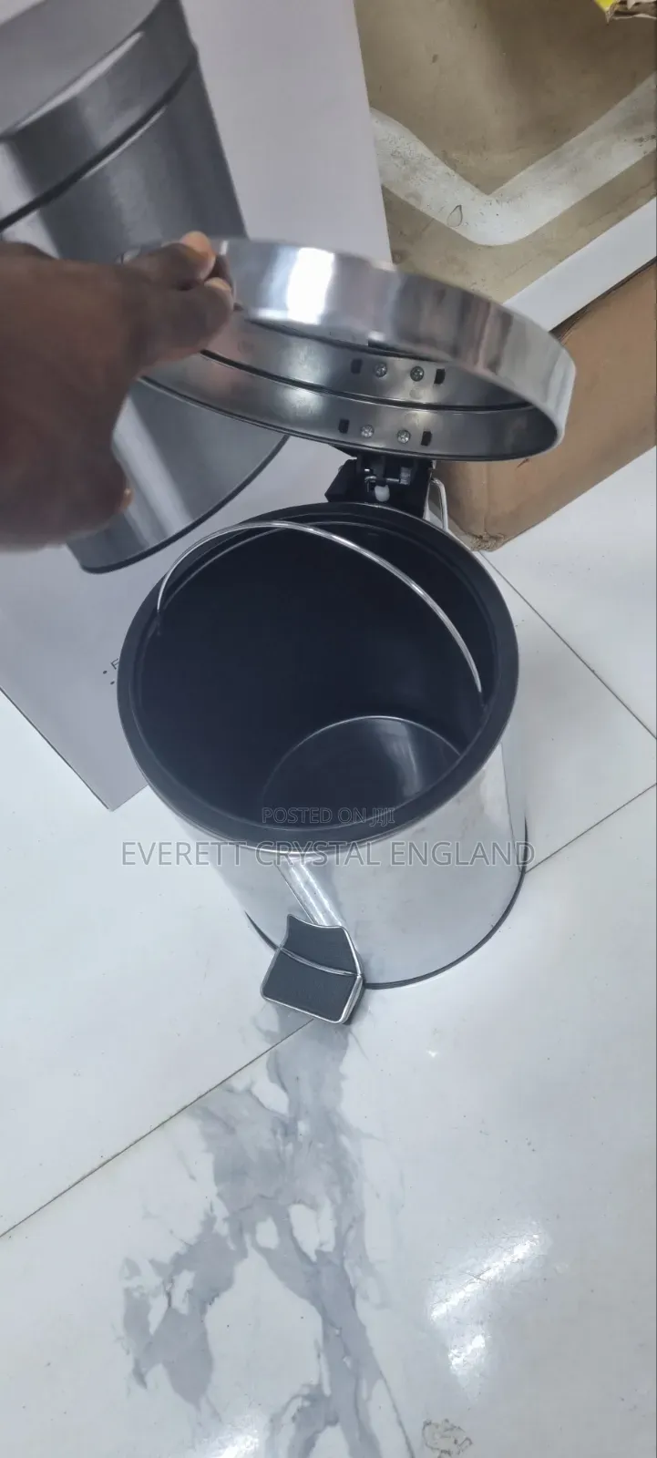 5 Liters Wastbin Soft Closing