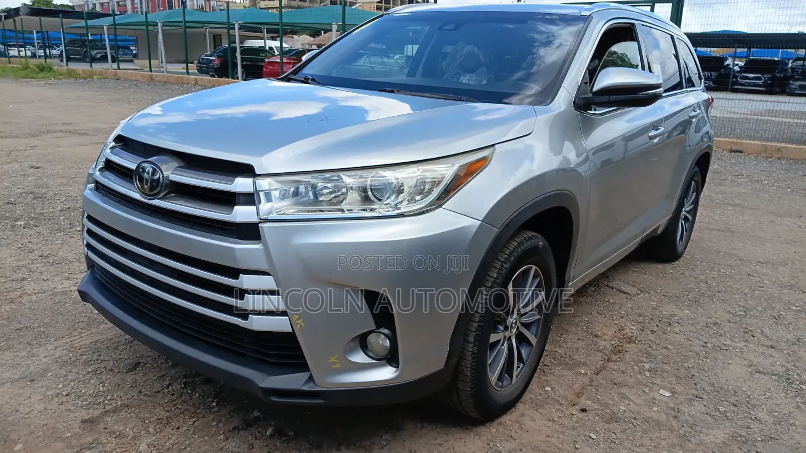 Toyota Highlander XLE 2019 Silver