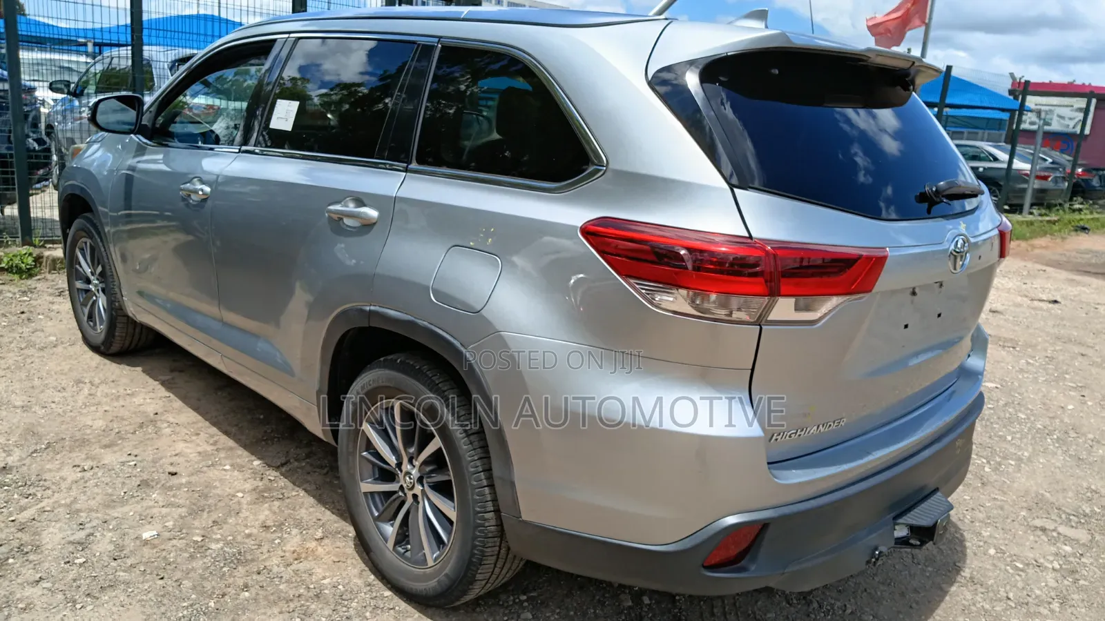 Toyota Highlander XLE 2019 Silver