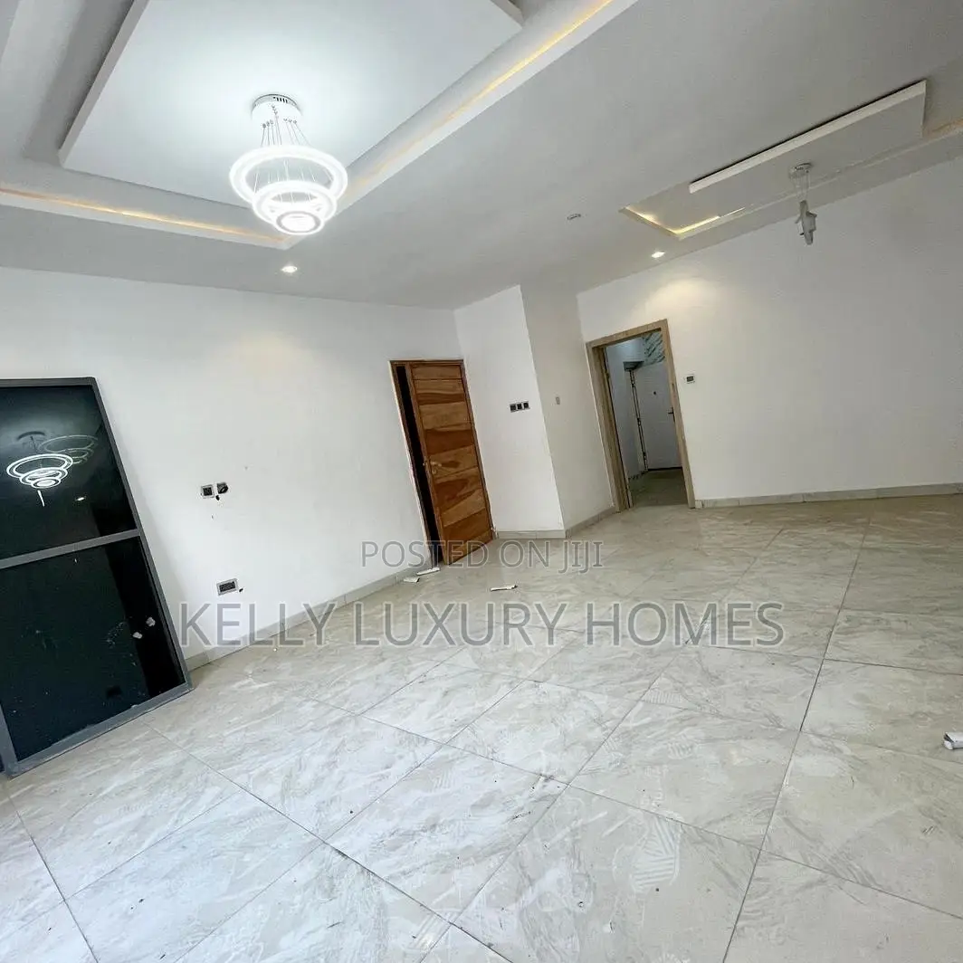 2bdrm Apartment in Ikota for rent