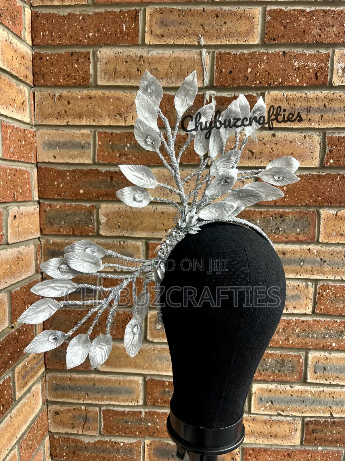 Silver Leaf Facinator