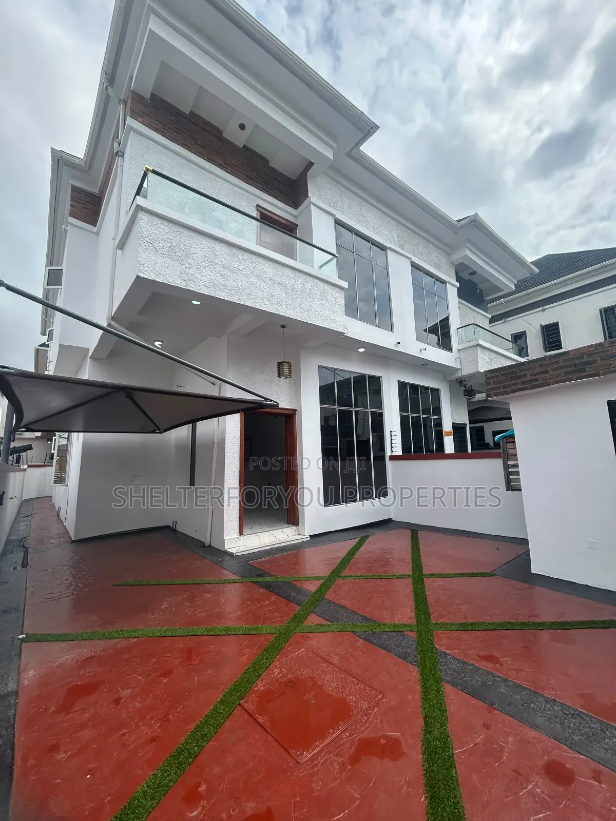 4bdrm Duplex in Lekki Expressway for rent