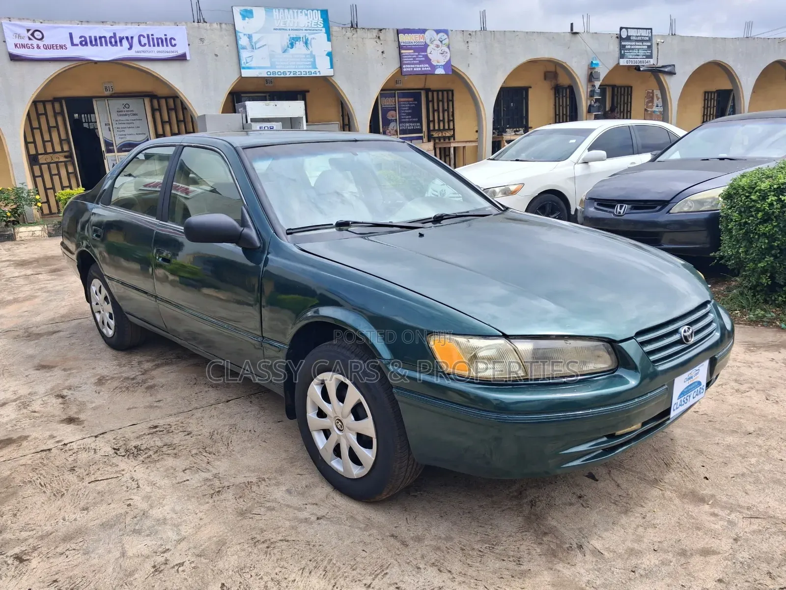 Toyota Camry LE 4dr Sedan (2.2L 4cyl 4A) 2000 Green