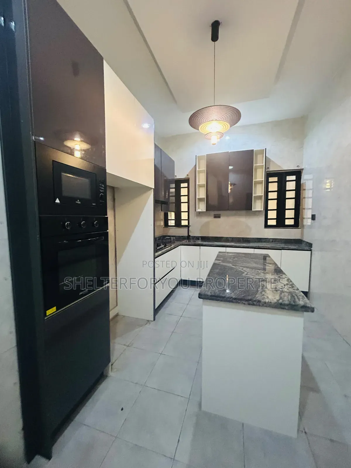 4bdrm Duplex in Lekki Expressway for rent