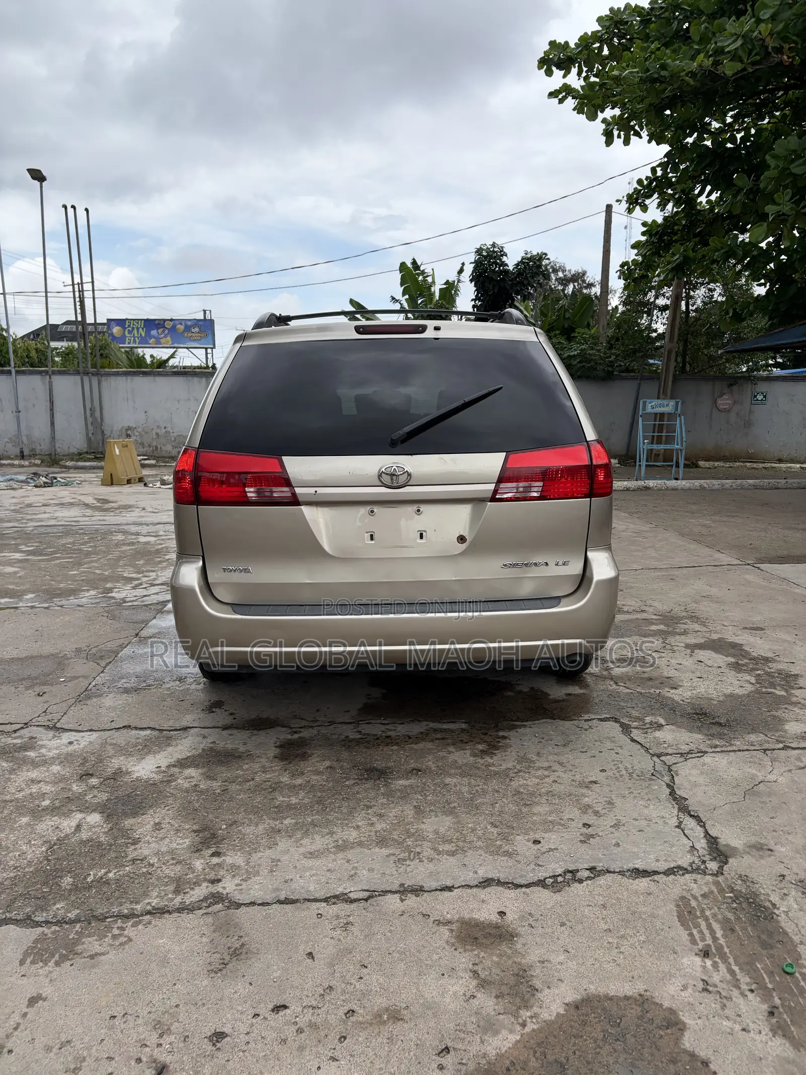 Toyota Sienna LE AWD 2005 Gold