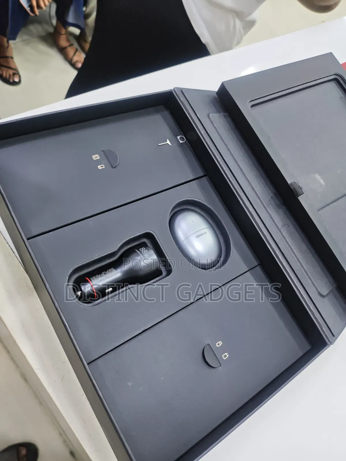Huawei Mate XT Ultimate Design 512 GB Red