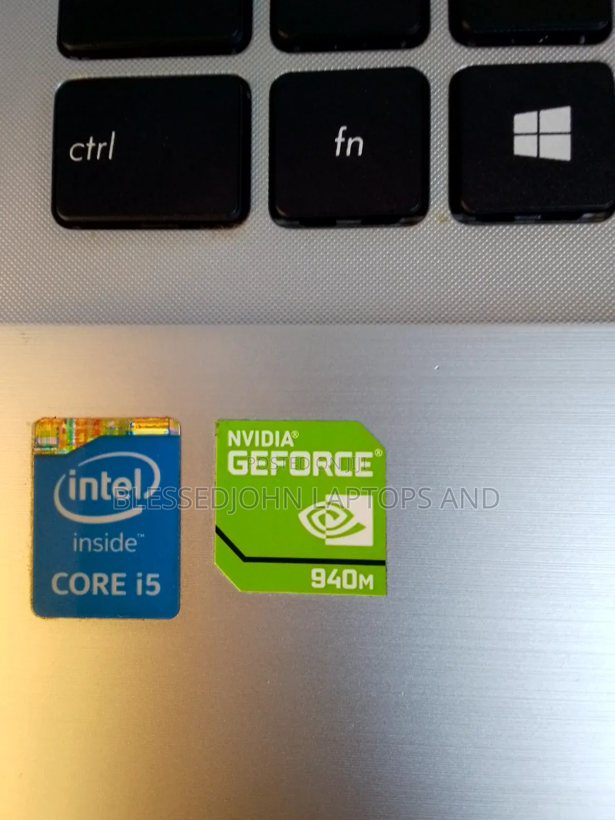 Laptop Asus X555LA 8GB Intel Core i5 HDD 1T