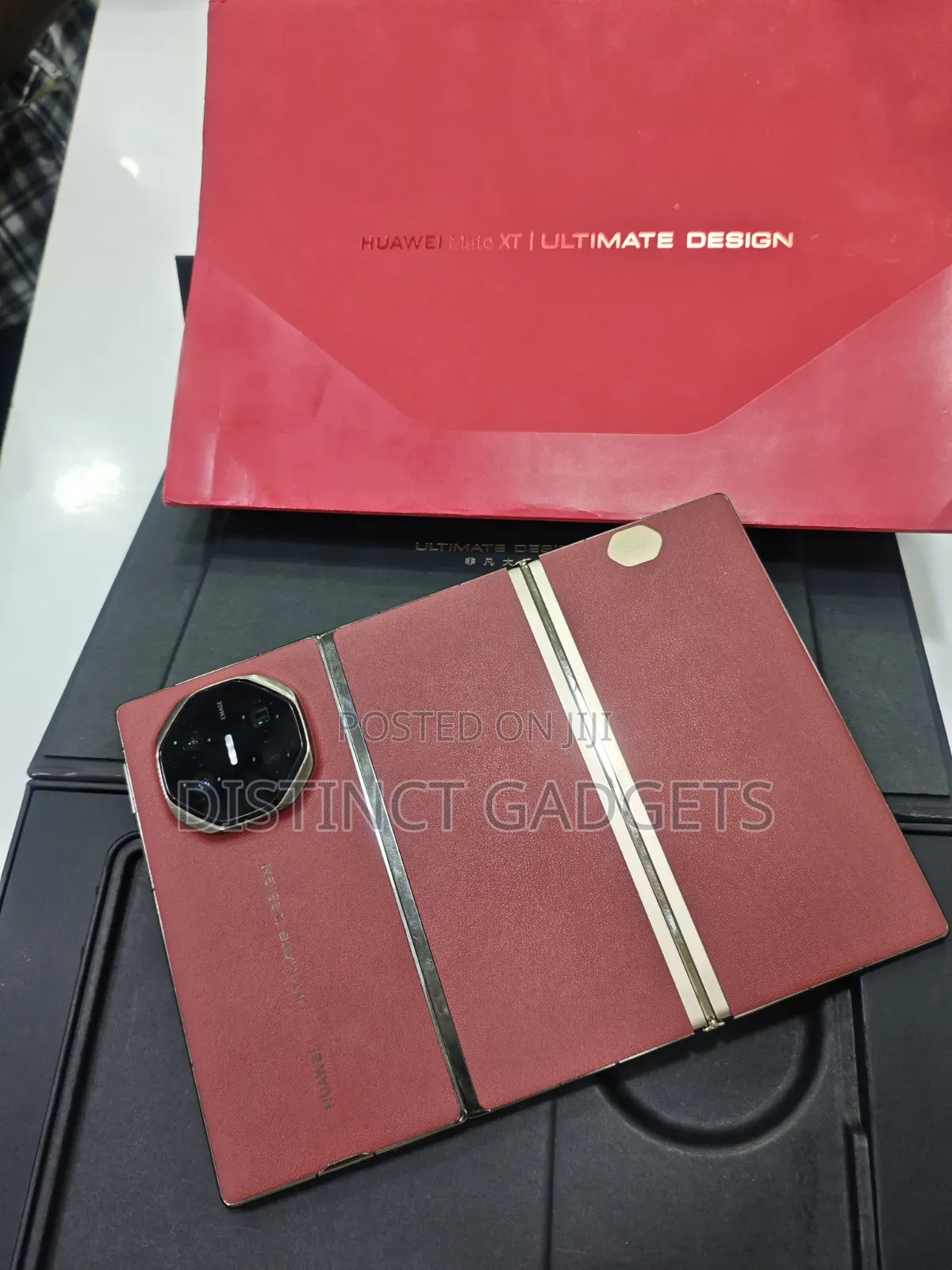 Huawei Mate XT Ultimate Design 512 GB Red