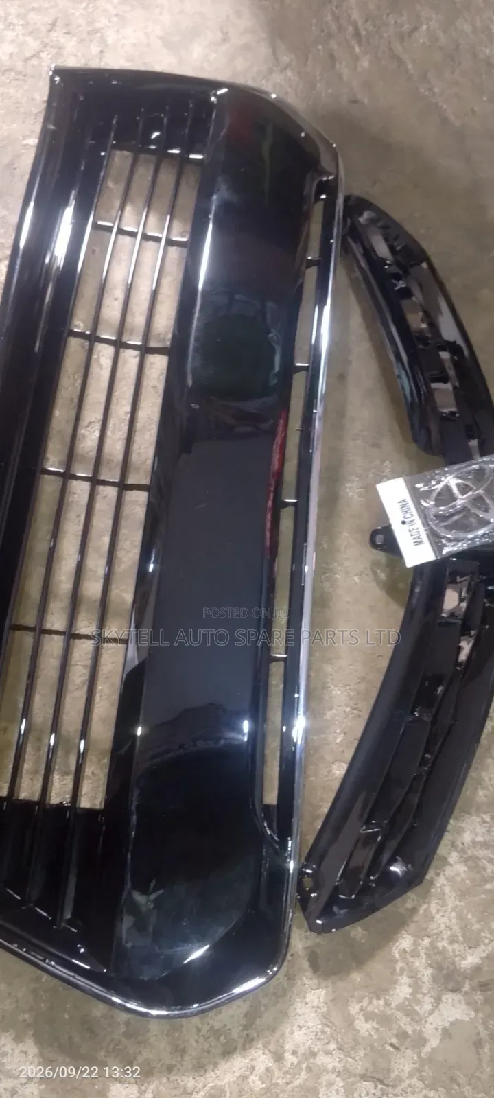 Up and Down Grill for Toyota Corolla 2014