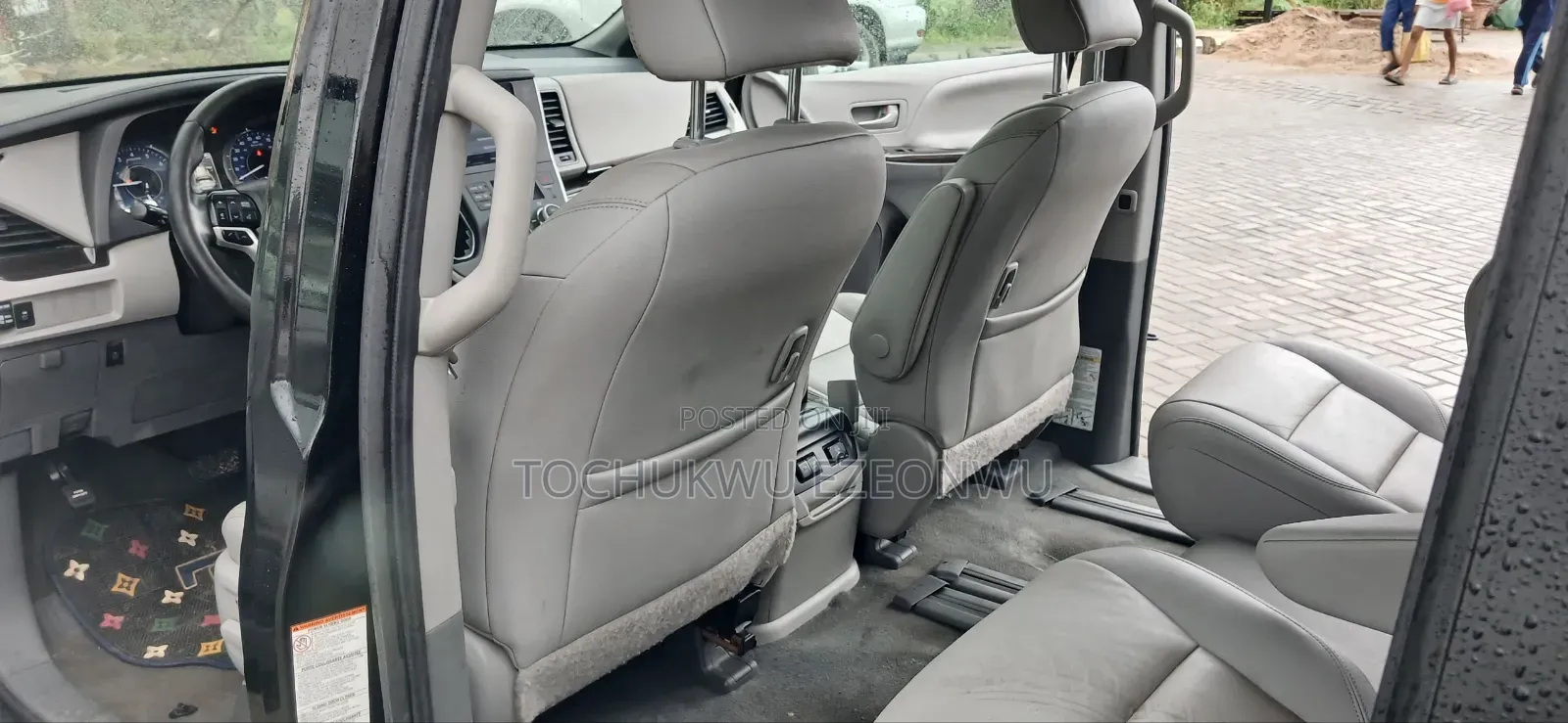 Toyota Sienna XLE Premium 8 Passenger FWD 2020 Black