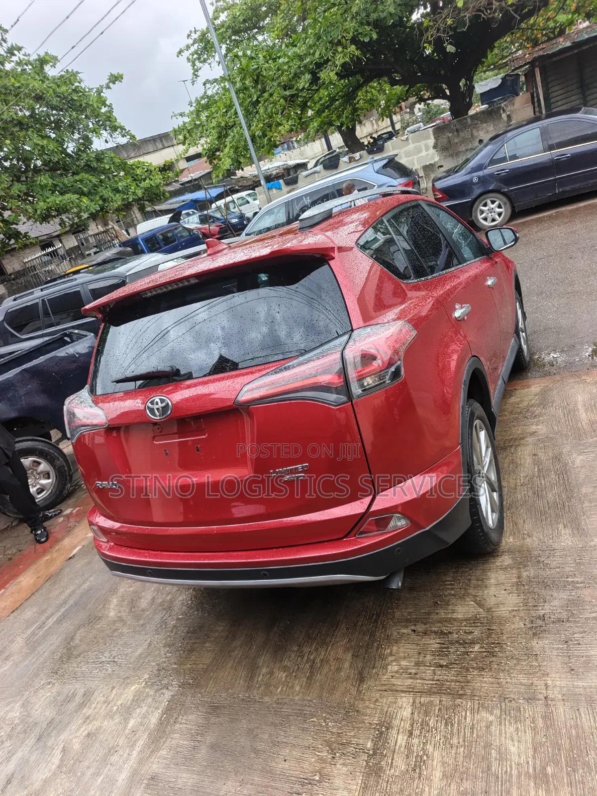 Toyota RAV4 2017 Red