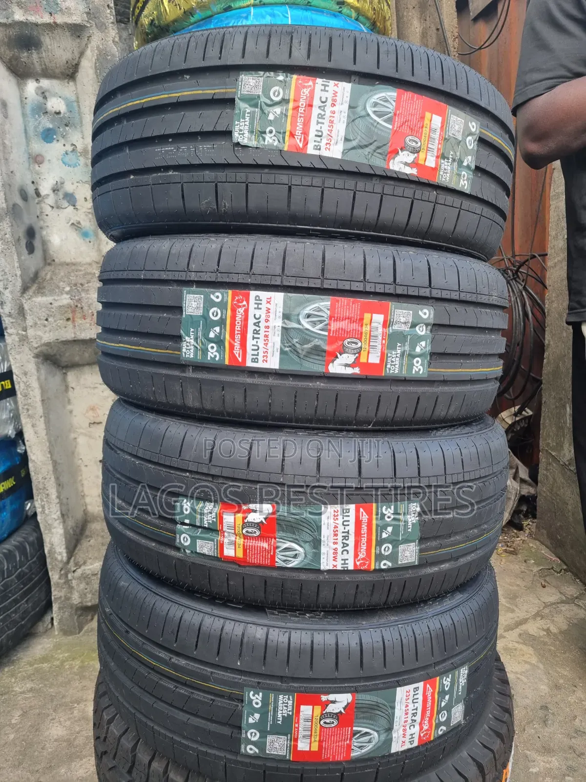 Brand New Armstrong Blu-Trac HP Tyres – 235/45r18