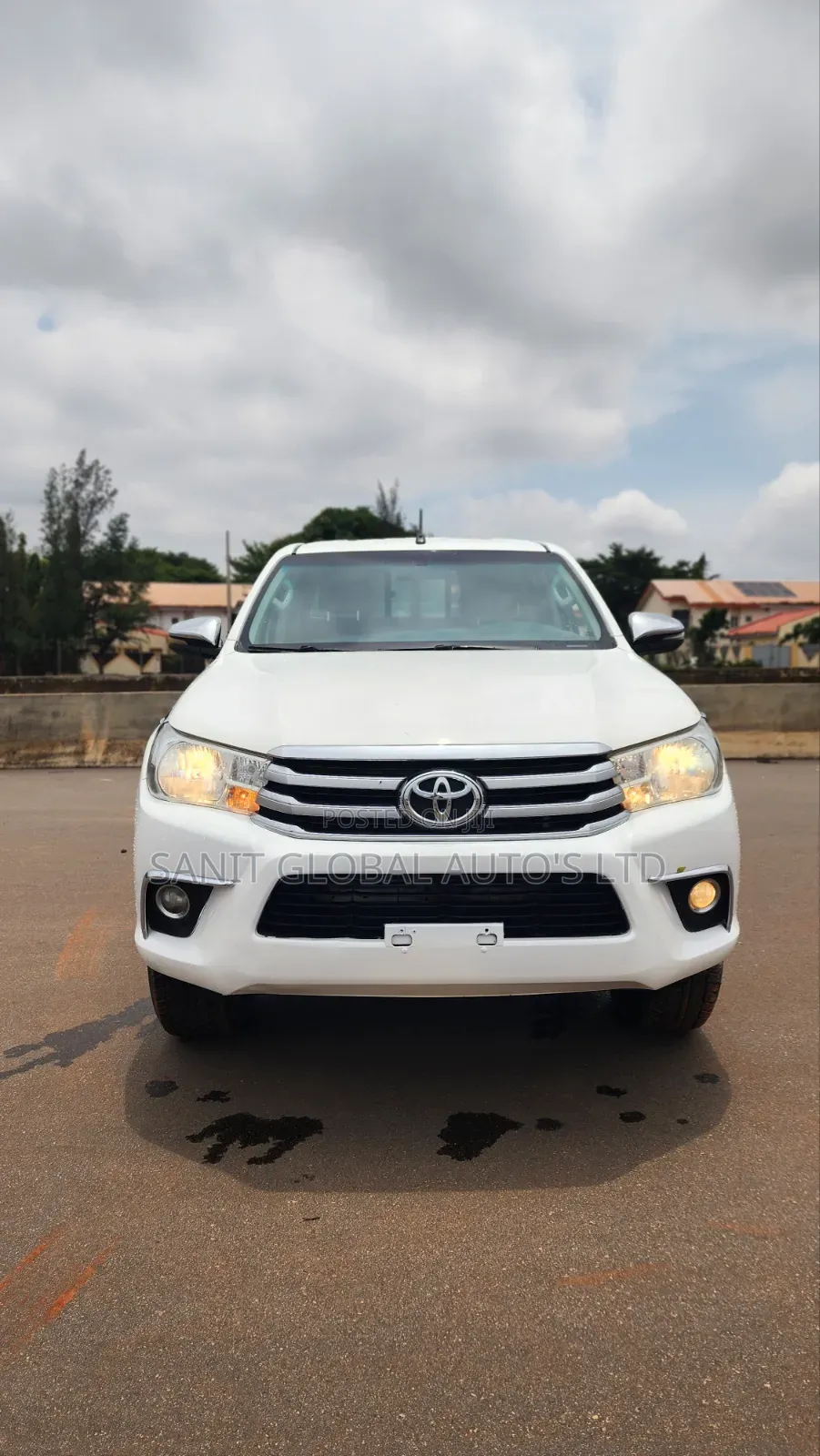 Toyota Hilux SR5 HI-Rider 2019 White