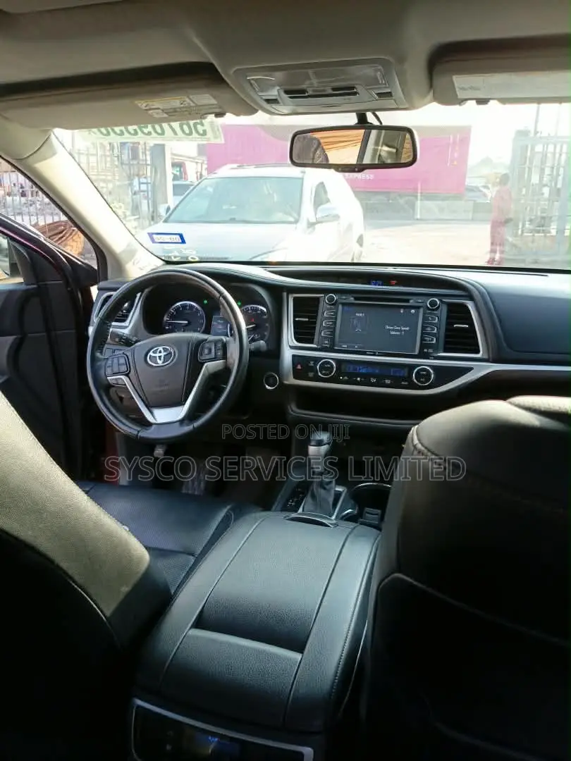 Toyota Highlander 2015 Burgundy