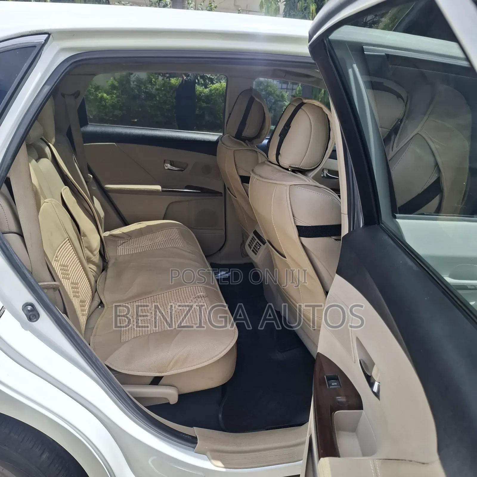 Toyota Venza 2012 White