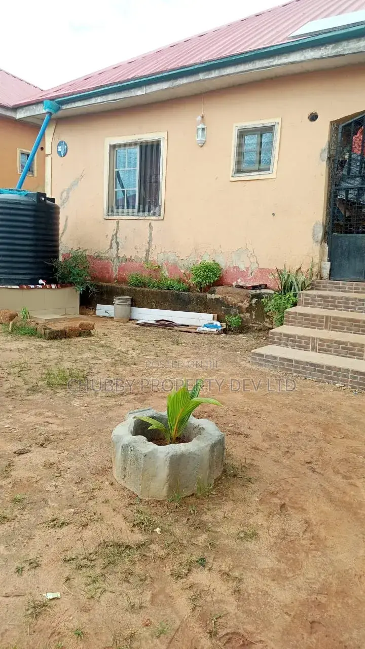 2bdrm Bungalow in Chubby Property, Umuahia for sale